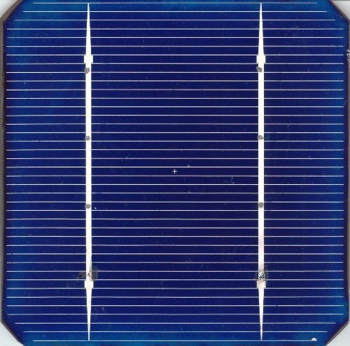 Aus einem Silizium-Wafer kann man eine Solarzelle oder einen Chip herstellen