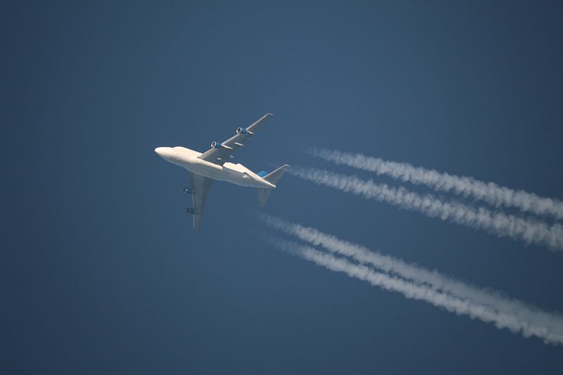 Boeing 747-409(LCF) Dreamlifter in Reiseflughhe in 72820 Sonnenbhl-Genkingen