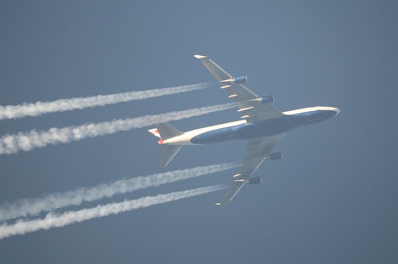  British Airways B747 im 25cm-Newton-Teleskop ber Genkingen