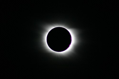 Totale Sonnenfinsternis in Libyen - ein geeignetes Motiv fr Grusskarten!