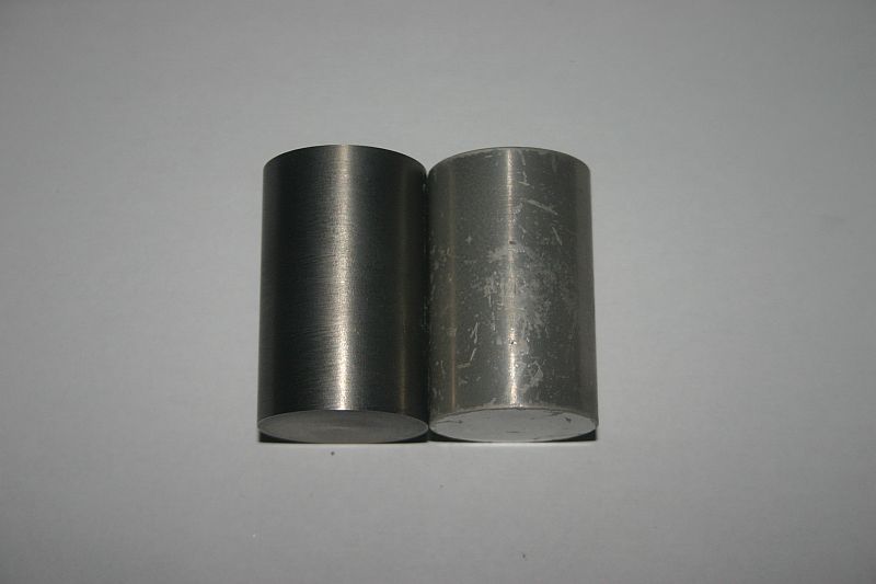 Wolfram-Metall-Zylinder + Magnesium-Zylinder