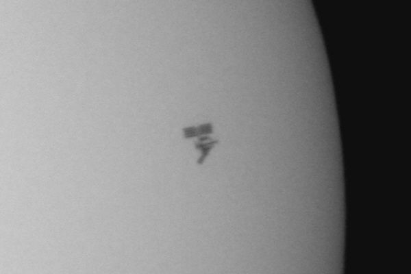 ISS-Sonnentransit - ISS vor der Sonne