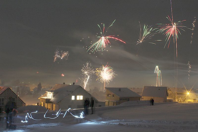 Feuerwerk Neujahr 2015 in Sonnenbhl-Genkingen - Baden-Wrttemberg - Deutschland