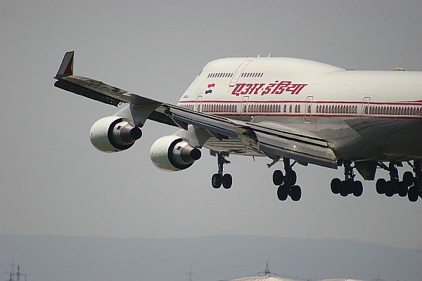 Air India B747 im Anflug auf Frankfurt